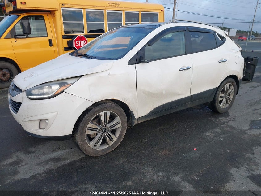 KM8JUCAG9FU107034 2015 HYUNDAI TUCSON photo no. 2