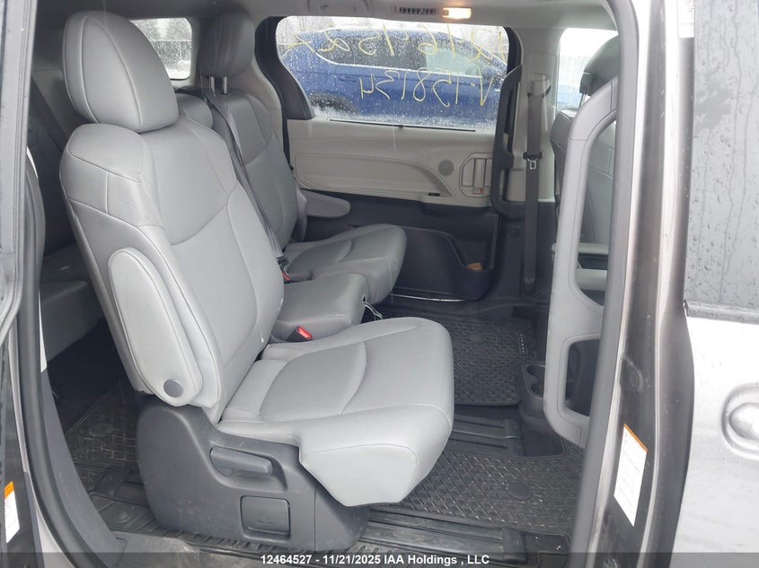 2023 Toyota Sienna Le/Xle/Platinum/Xse/Limited/Xse 25Th Anniversary VIN: 5TDGRKEC5PS158134 Lot: 12464527
