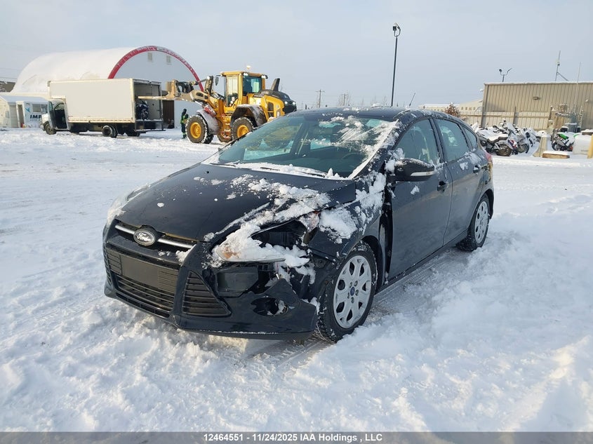 1FADP3K21EL328875 2014 FORD FOCUS photo no. 2