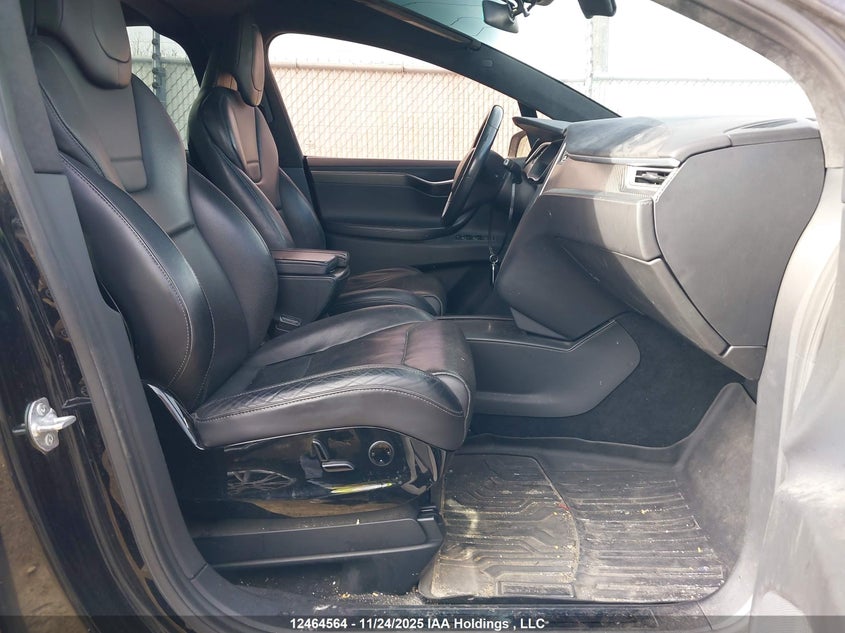 5YJXCDE29GF031976 2016 TESLA MODEL X photo no. 5