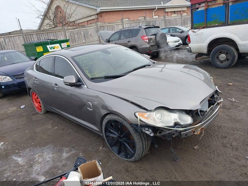 SAJXA0FB2BLS00210 JAGUAR XF Photo 1