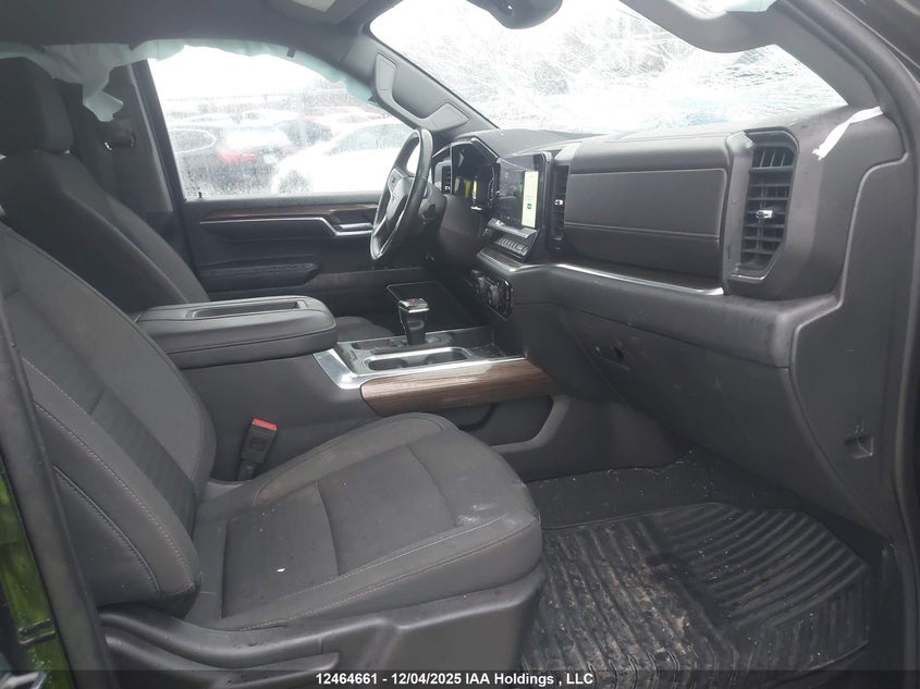 3GCUDFET8NG546835 2022 CHEVROLET SILVERADO photo no. 5