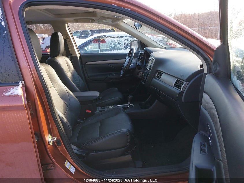 JA4AZ2A3XEZ603761 2014 MITSUBISHI OUTLANDER photo no. 5