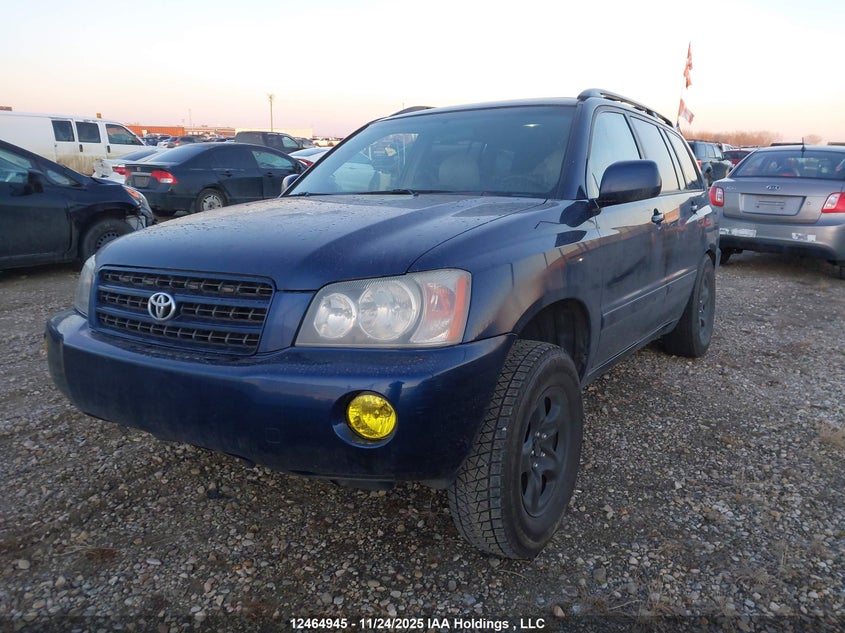 JTEHF21AX10025215 2001 TOYOTA HIGHLANDER photo no. 2