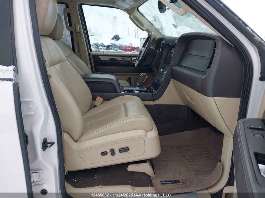 5LMJJ2JT1FEJ05138 2015 LINCOLN NAVIGATOR photo no. 5