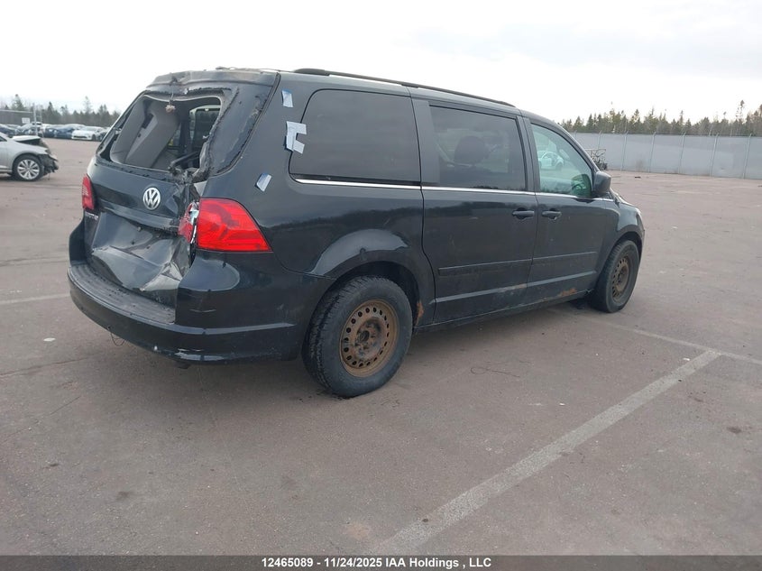 2V4RW5DX4AR227103 2010 VOLKSWAGEN ROUTAN photo no. 4