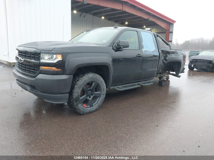1GCVKNEC9HZ203993 2017 CHEVROLET SILVERADO photo no. 2