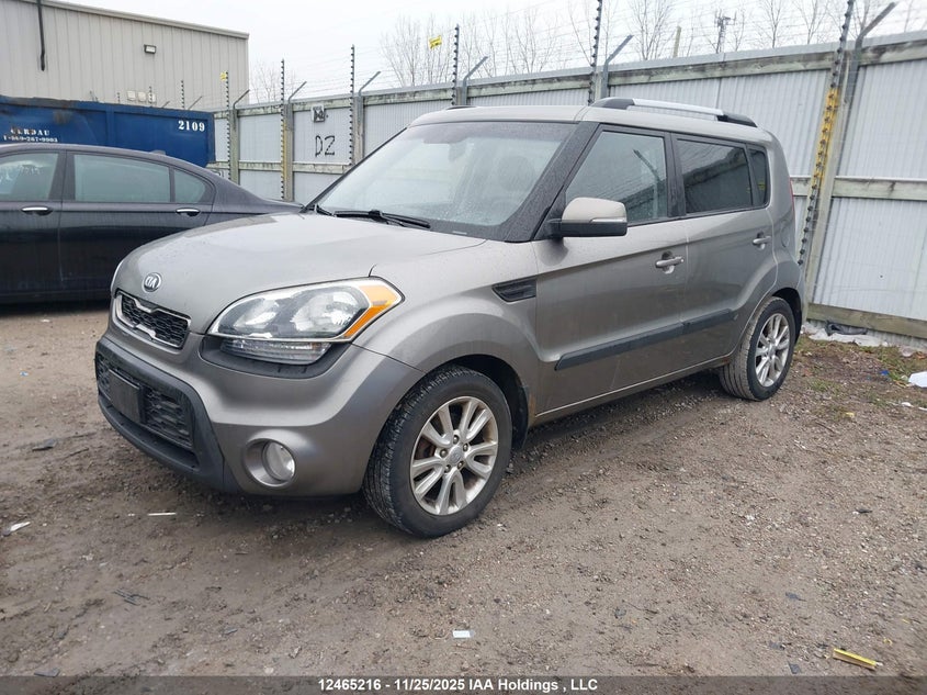 KNDJT2A64D7500086 2013 KIA SOUL photo no. 2