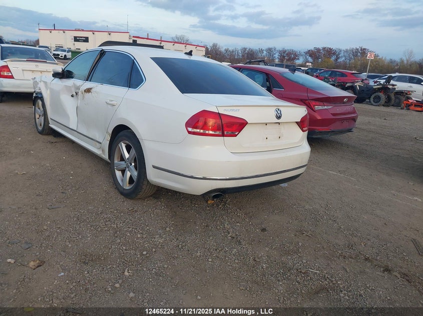 1VWCS7A38FC090253 2015 VOLKSWAGEN PASSAT photo no. 3