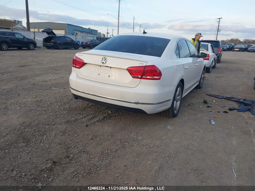 1VWCS7A38FC090253 2015 VOLKSWAGEN PASSAT photo no. 4
