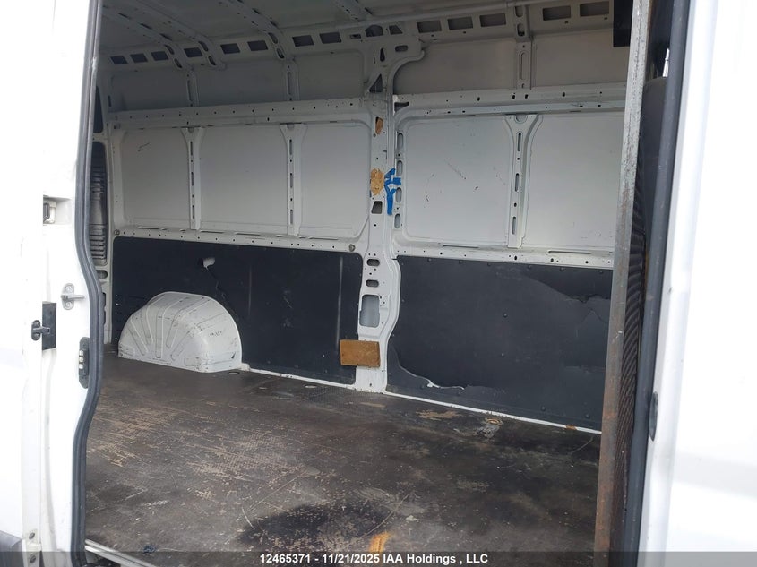 2014 Ram Promaster 2500 High Roof VIN: 3C6TRVDG0EE105392 Lot: 12465371