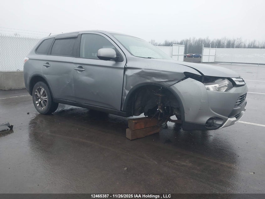 JA4AZ2A30FZ600630 2015 Mitsubishi Outlander Es auction photo 1
