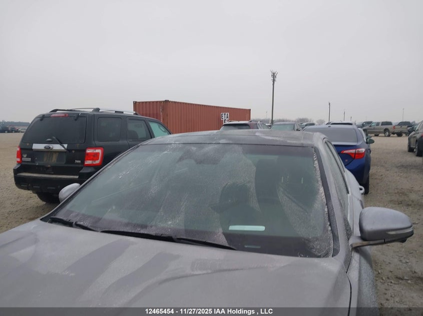 KMTG54SE6SU146190 2025 GENESIS G70 photo no. 17