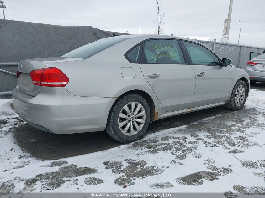 1VWAH7A33CC055086 2012 VOLKSWAGEN PASSAT photo no. 4