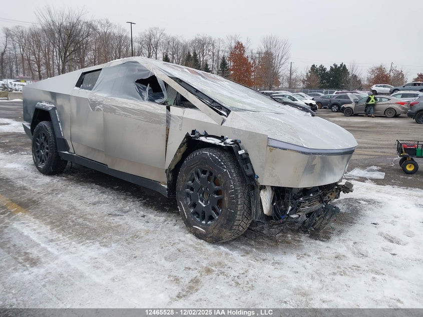 2025 TESLA CYBERTRUCK AWD
