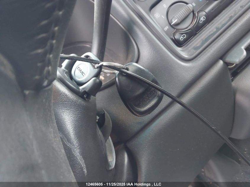 1GTEC14V4YE320204 2000 GMC  photo no. 11