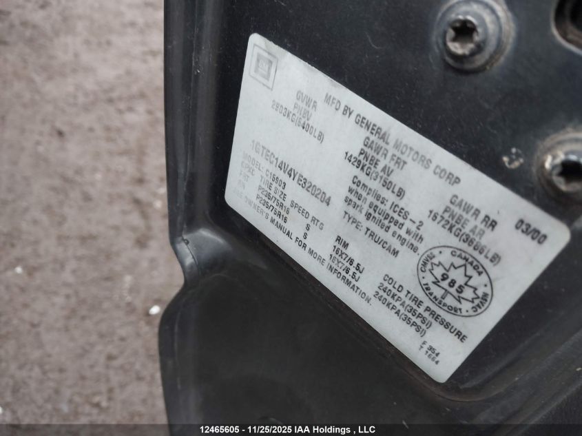 1GTEC14V4YE320204 2000 GMC  photo no. 9