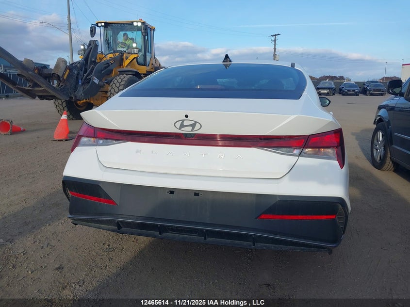 KMHLM4DG1SU021091 2025 HYUNDAI ELANTRA photo no. 16