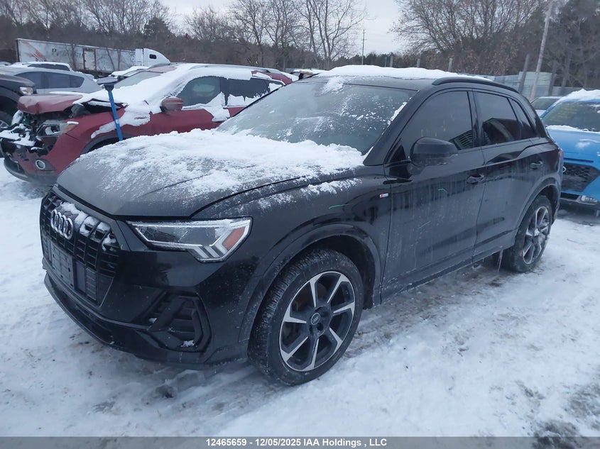 WA1FECF38M1143187 2021 AUDI Q3 photo no. 2