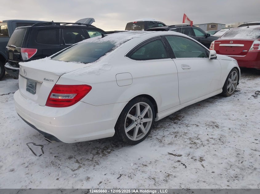 WDDGJ8JB4DF992324 2013 MERCEDES-BENZ C-KLASSE photo no. 4