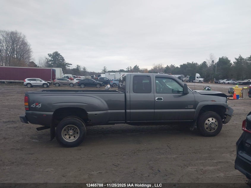 1GCJK39142E232098 2002 CHEVROLET  photo no. 14