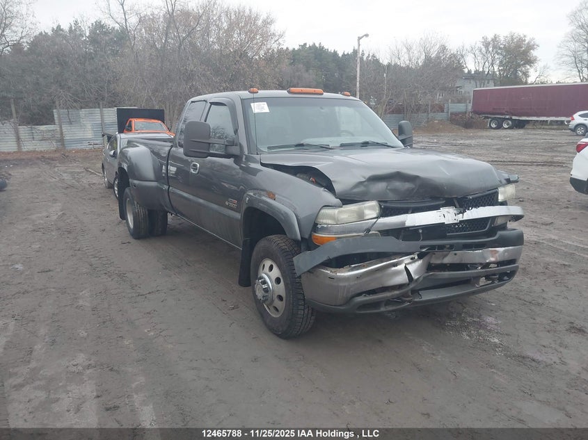 1GCJK39142E232098 2002 CHEVROLET  photo no. 7