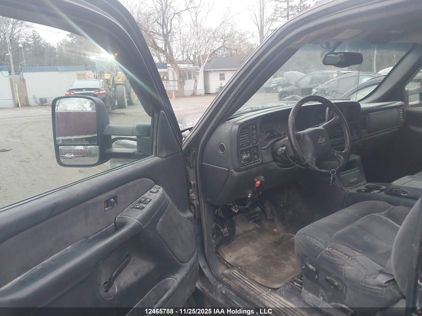 1GCJK39142E232098 2002 CHEVROLET  photo no. 5