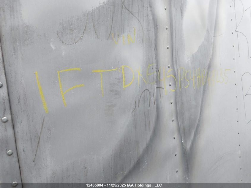 2004 Ford E-450 Cutaway VIN: 1FDXE45P54HB43235 Lot: 12465804