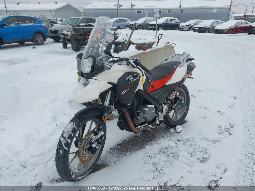 WB1018800BZZ02594 2011 BMW G 650 photo no. 2