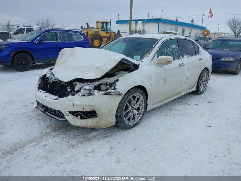 1HGCR2F00HA808166 2017 HONDA ACCORD photo no. 2