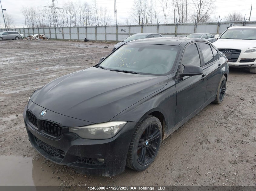 WBA3B1C55CFX99535 2012 BMW 3ER photo no. 2