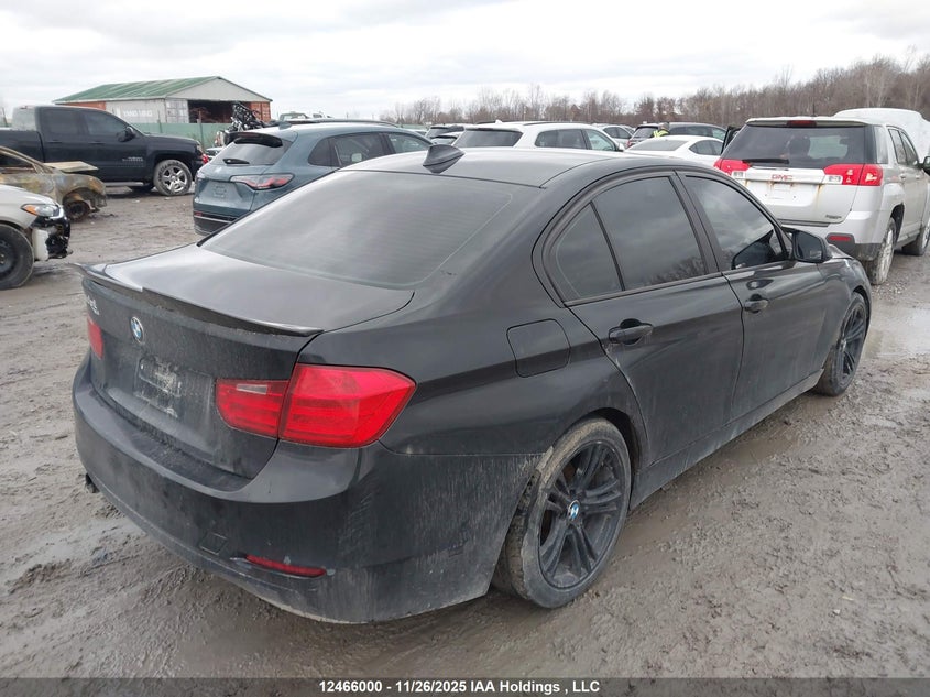 WBA3B1C55CFX99535 2012 BMW 3ER photo no. 4
