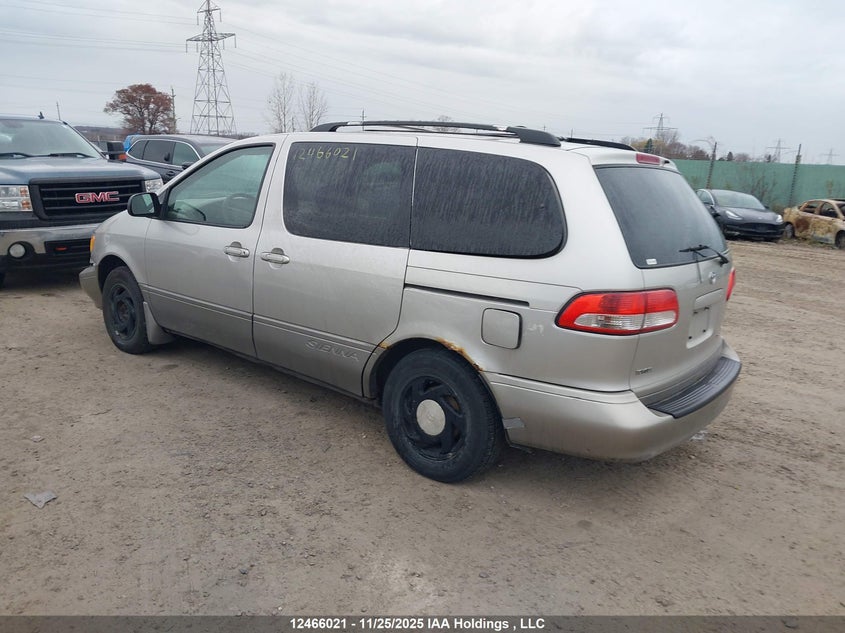 4T3ZF13C12U496720 2002 TOYOTA SIENNA photo no. 3