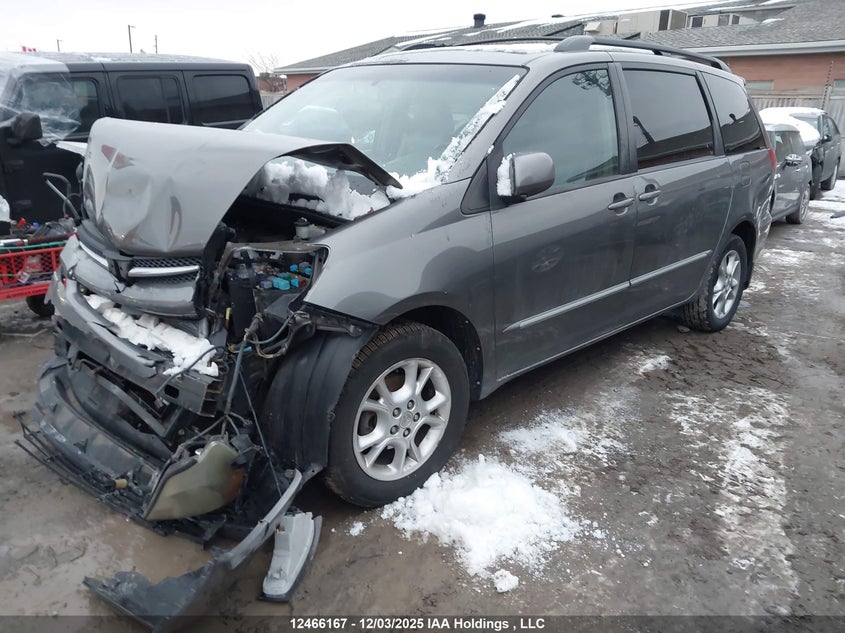 5TDBA22C54S023480 2004 TOYOTA SIENNA photo no. 2