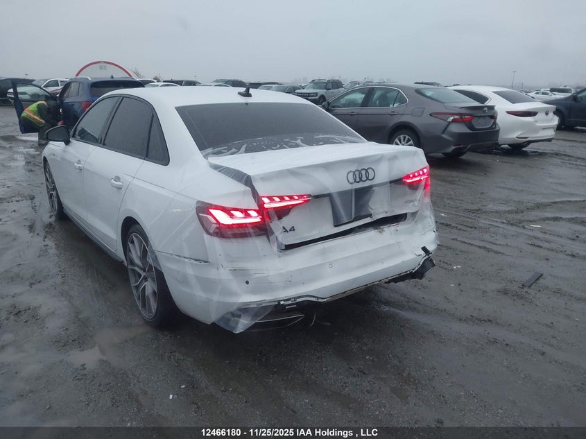 2022 Audi A4 45 Progressiv VIN: WAUEAAF44NN004403 Lot: 12466180