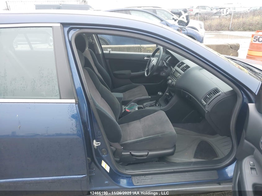 1HGCM56444A804571 2004 HONDA ACCORD photo no. 5