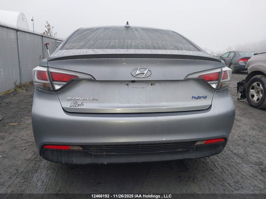 2016 Hyundai Sonata Hybrid Hybrid VIN: KMHE24L18GA008424 Lot: 12466192