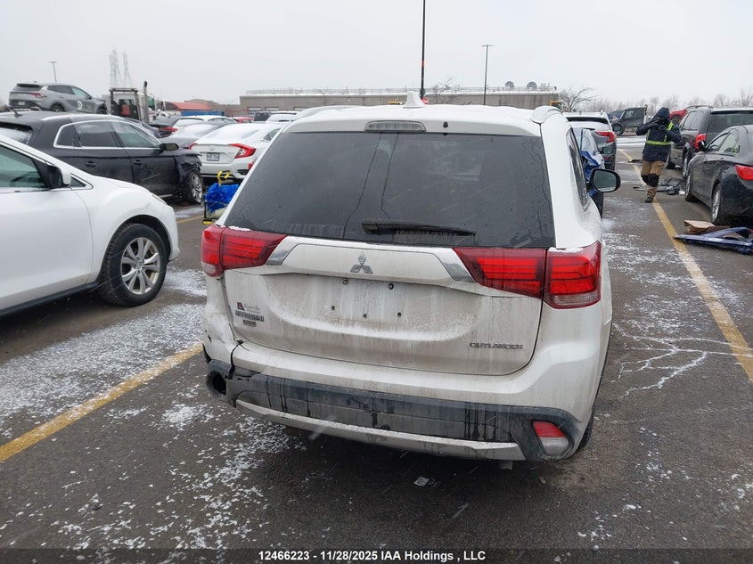 2017 Mitsubishi Outlander Es VIN: JA4AZ2A39HZ606459 Lot: 12466223