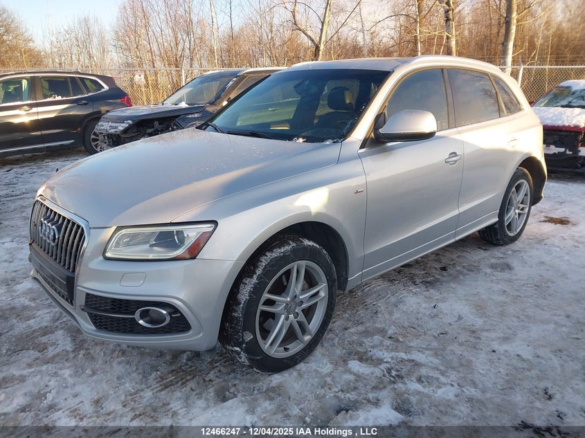 WA1MFCFP8EA105709 2014 AUDI Q5 photo no. 2