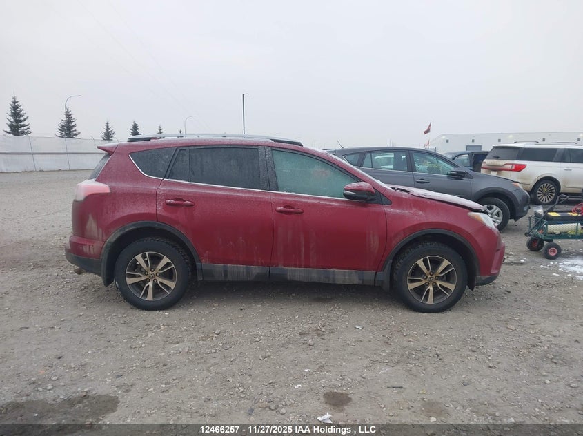 2018 Toyota Rav4 Le VIN: 2T3BFREV1JW788882 Lot: 12466257