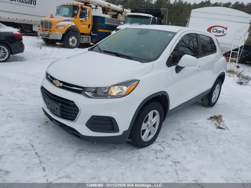 3GNCJNSB4KL386148 2019 CHEVROLET TRAX photo no. 2