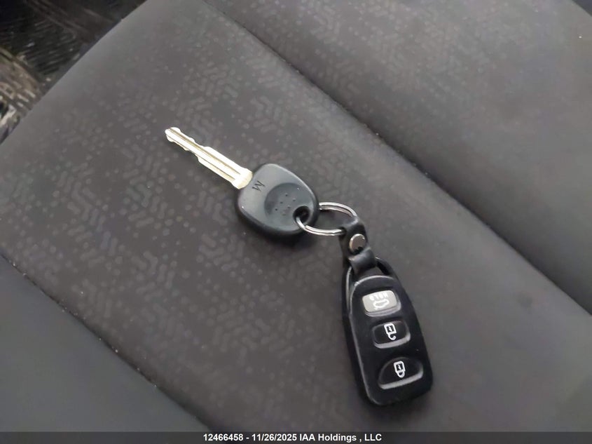 KMHDU4BD4AU039483 2010 HYUNDAI ELANTRA photo no. 11