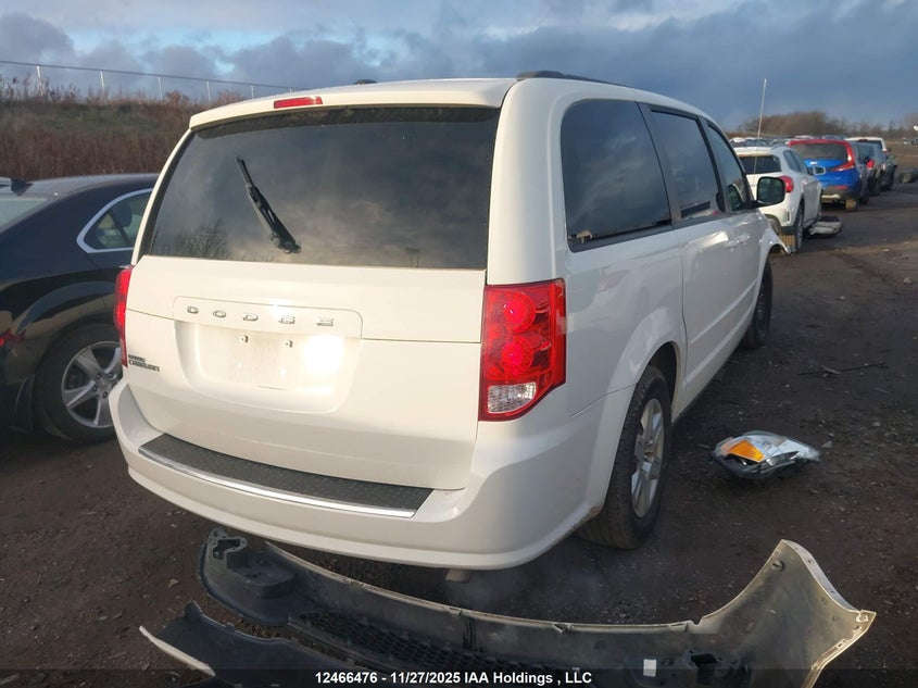 2D4RN4DG2BR737798 2011 DODGE CARAVAN photo no. 4