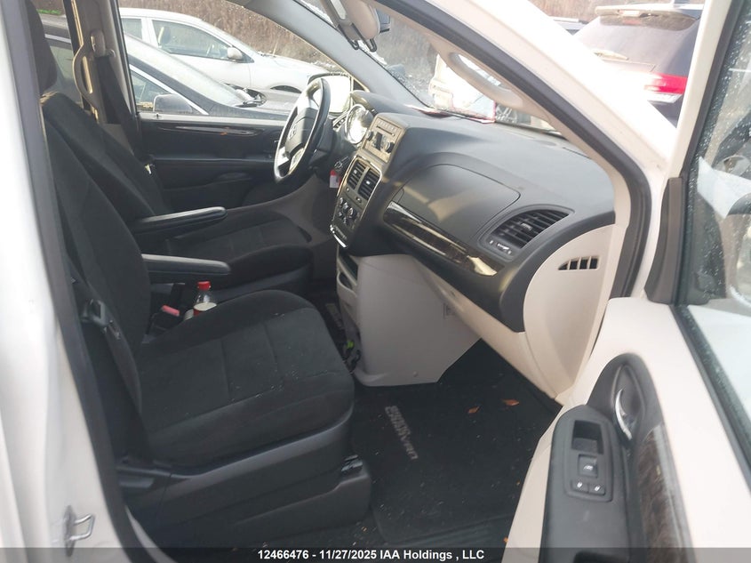 2D4RN4DG2BR737798 2011 DODGE CARAVAN photo no. 5