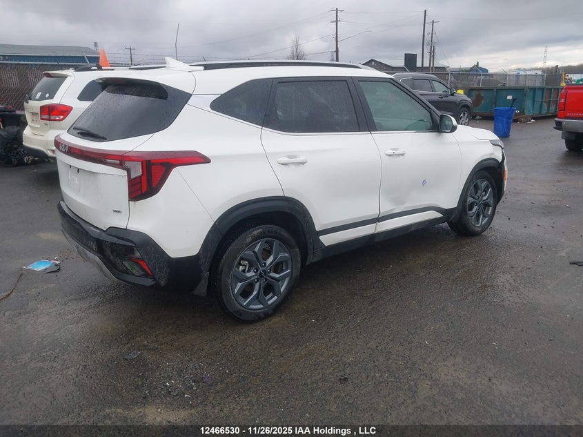 KNDEUCAA3S7800093 2025 KIA SELTOS photo no. 4