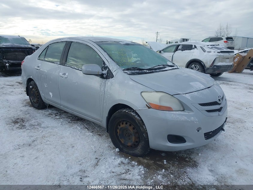 JTDBT923281203215 2008 Toyota Yaris auction photo 1