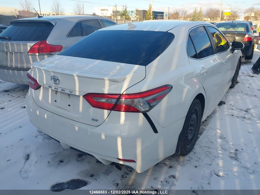 4T1B11HK9JU598452 2018 TOYOTA CAMRY photo no. 4