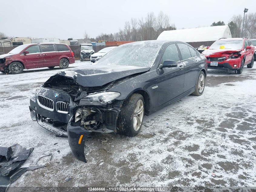 WBA5A7C59ED614237 2014 BMW 5ER photo no. 2