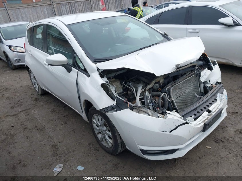 3N1CE2CP4KL363543 NISSAN VERSA NOTE Photo 1