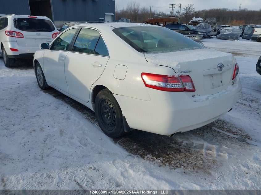 4T1BK3EK3BU626969 2011 TOYOTA CAMRY photo no. 3